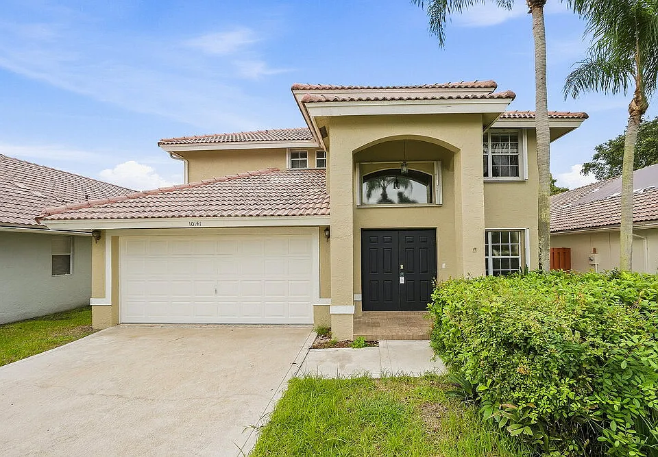 10141 Aqua Vista Way