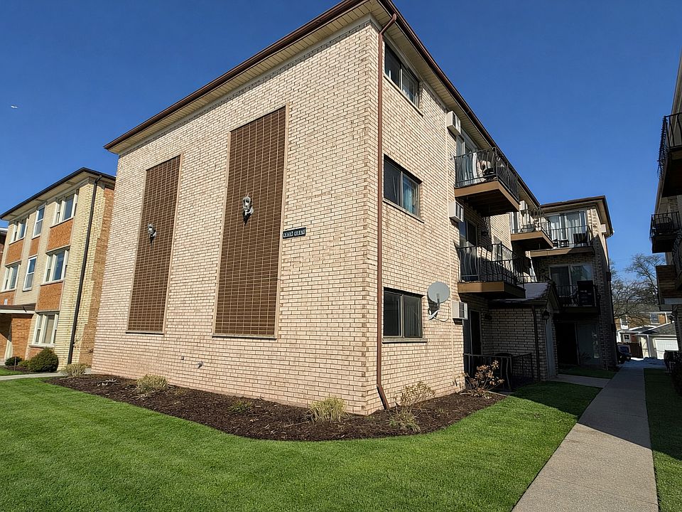 1st image of 6839 N Northwest Hwy APT 1A