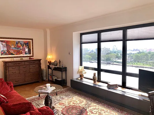 Sold by Douglas Elliman | media 14