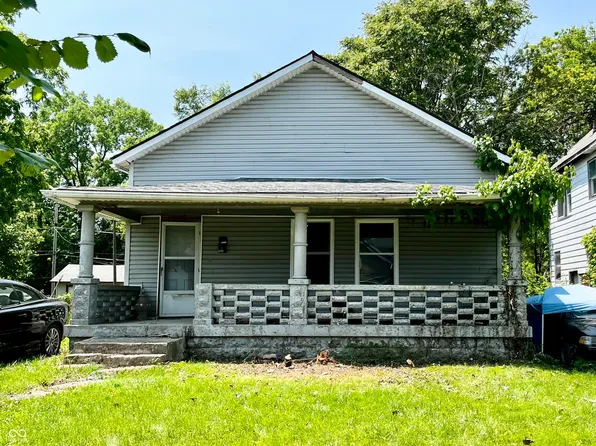 2826 Station St, Indianapolis, IN 46218