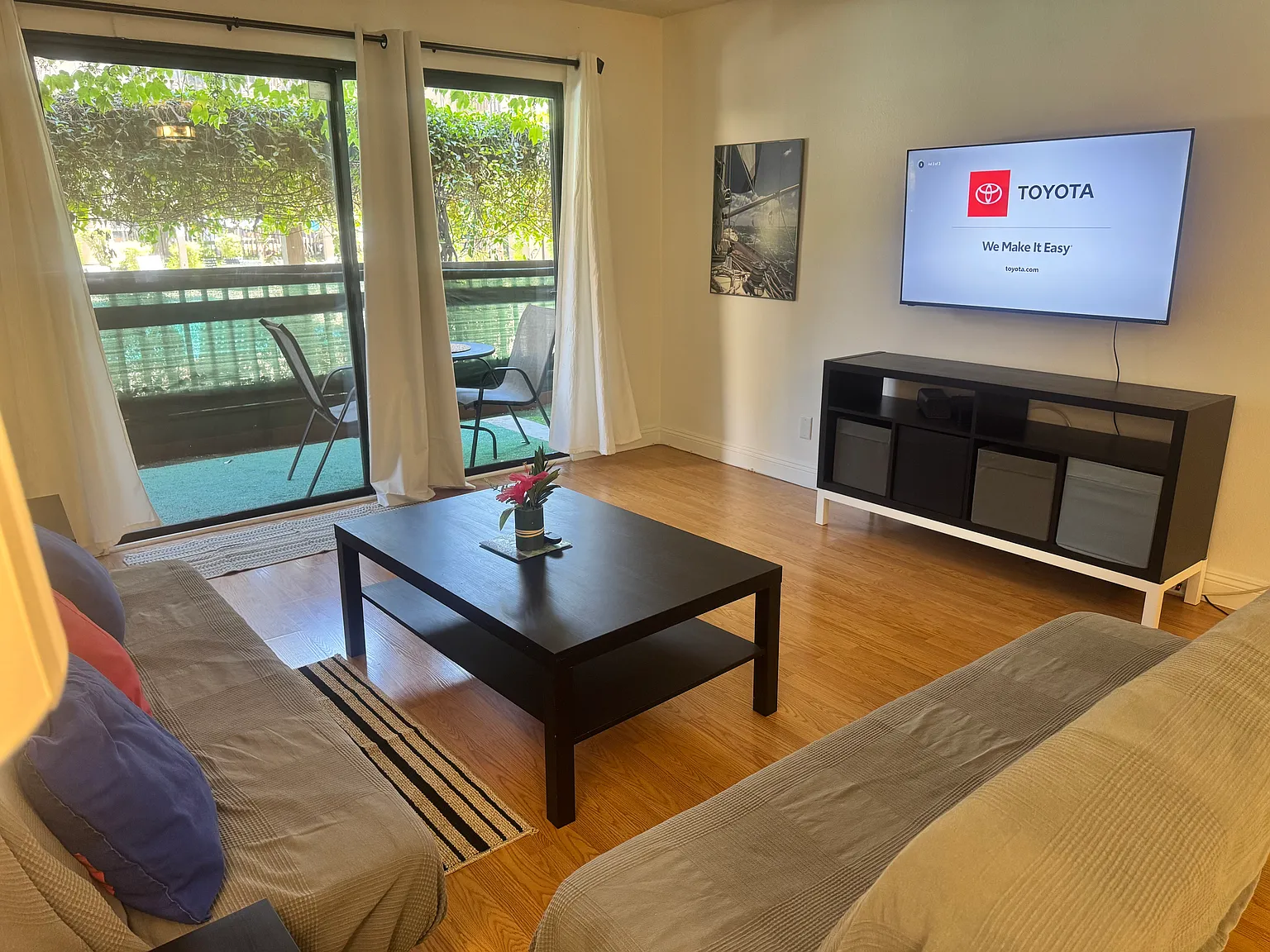 22100 Burbank Blvd — Photo 1