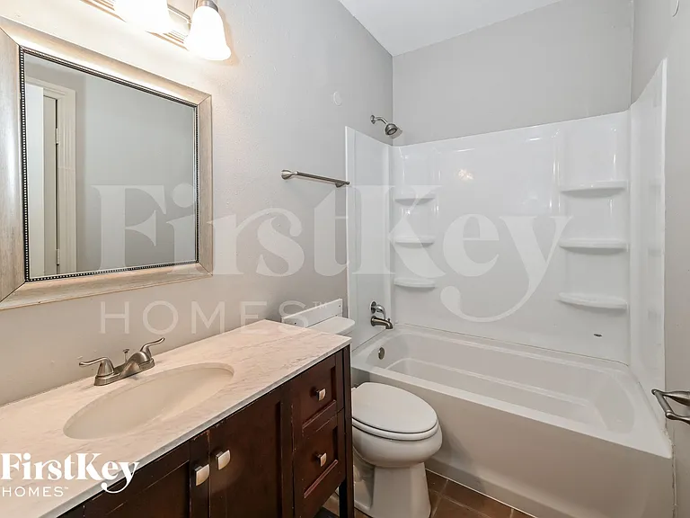 4447 Donalbain Dr — Photo 14