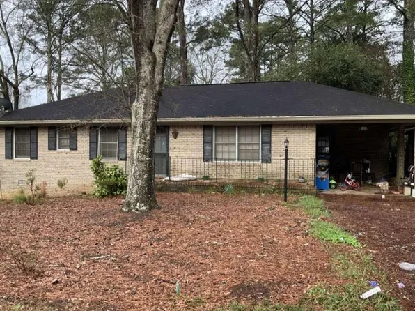 109 Forestwood Dr, Griffin, GA 30223