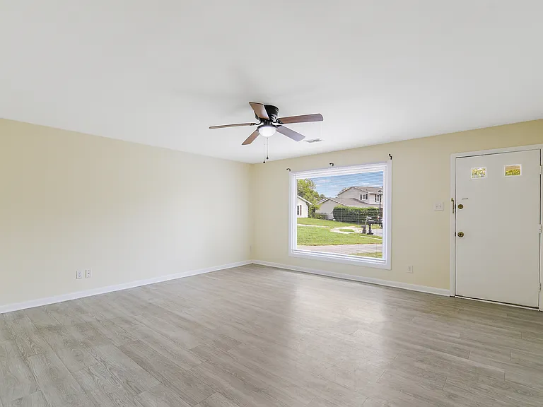 7822 Citadel Ct — Photo 3