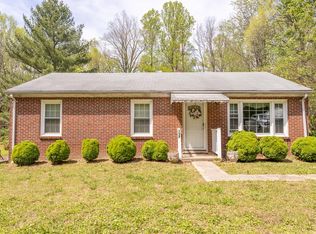 738 Proctor St, Drakes Branch, VA 23937