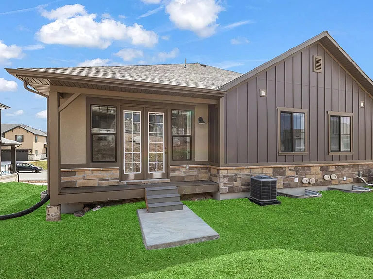 6076 N Westridge Rd — Photo 47
