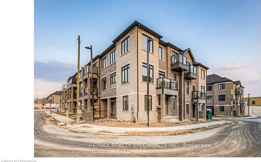 1st image of 585 Colborne St #601