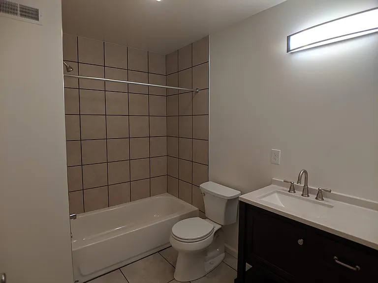 2435 S Dixie Dr — Photo 19