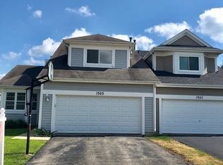 1505 S Pembroke Dr, South Elgin, IL 60177