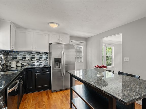 4th image of 11 Arcadia Cir #23