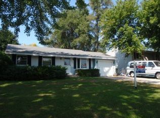 5503 Lucina Ave, McHenry, IL 60050