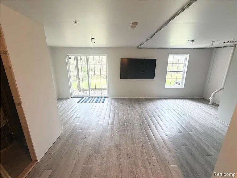 3044 Barclay Way — Photo 33