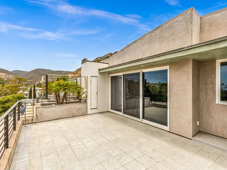 384 Loma Ter — Photo 36