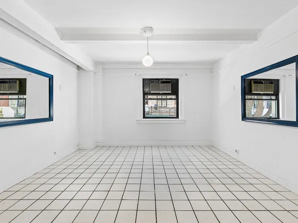 33 West 67th Street image 6 of 14