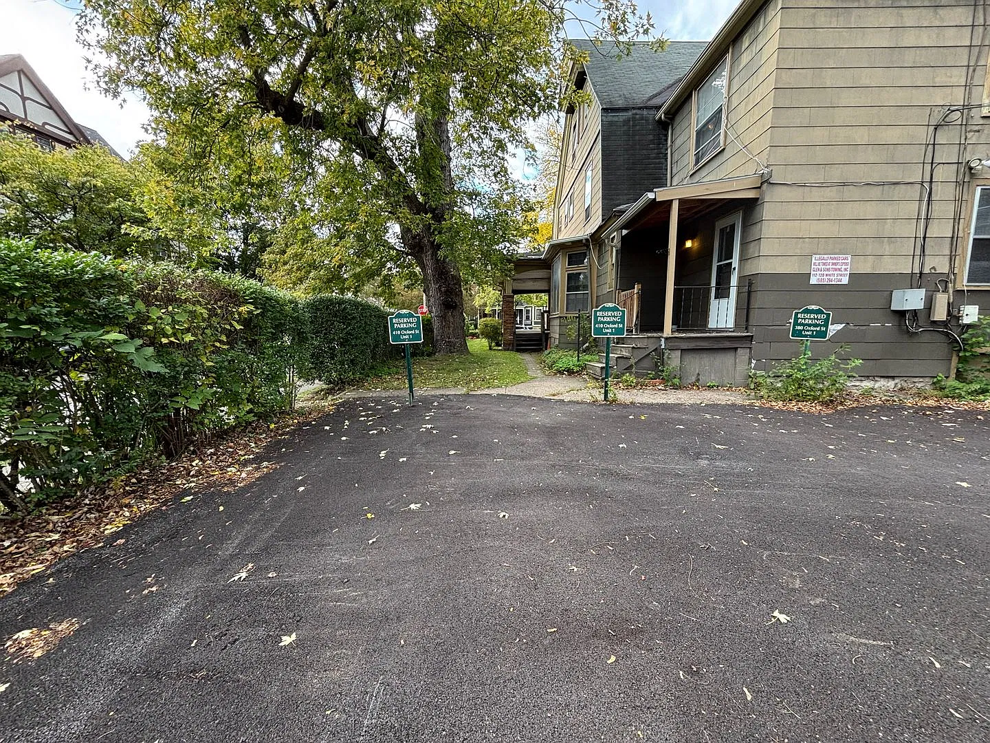 410 Oxford Street — Photo 4