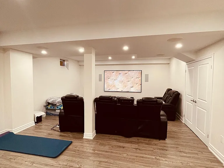 1324 Queens Plate Rd — Photo 15