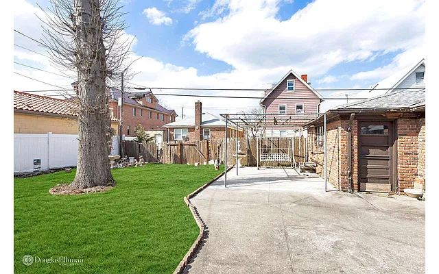 Sold by Douglas Elliman | media 9