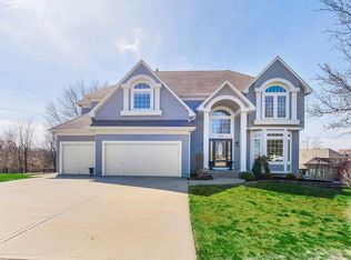 1504 NE Woodland Shores Pl, Lees Summit, MO 64086