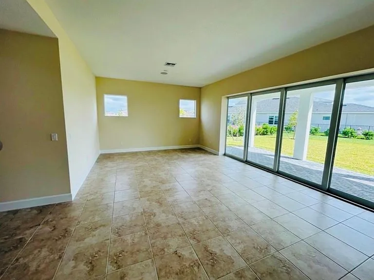 5199 Liberty Ln — Photo 13