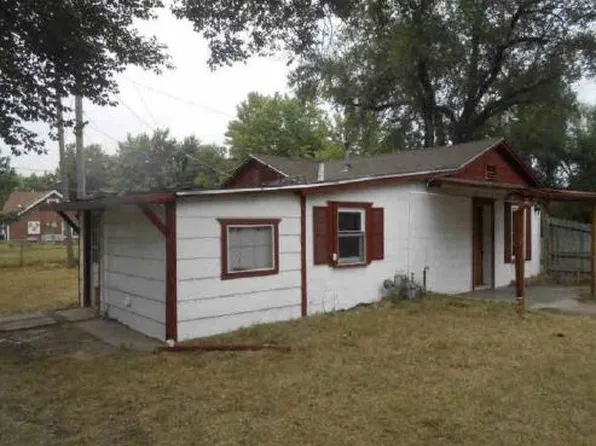 705 E 57th St S, Wichita, KS 67216