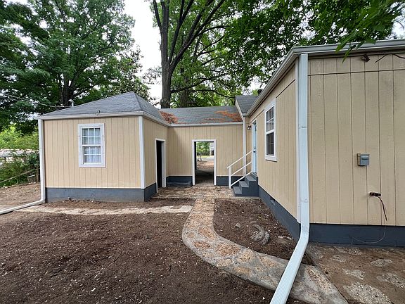 3rd image of 3546 Dunn Ave