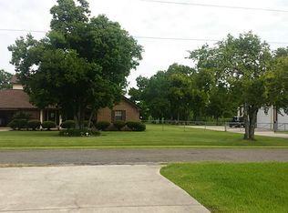 15307 E Chaparral Dr, Mont belvieu, TX 77523
