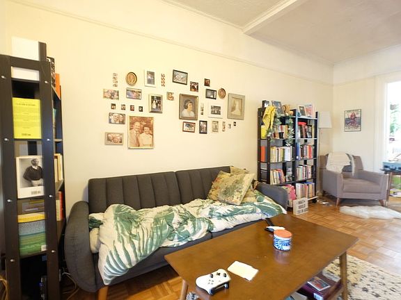 5th image of 566 45th St #3