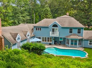 60 Redmont Rd, Stamford, CT 06903