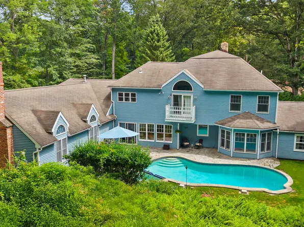 60 Redmont Road, Stamford, CT 06903