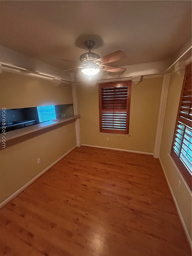 3 bed, 1040 sqft, $1,625 — Photo 3