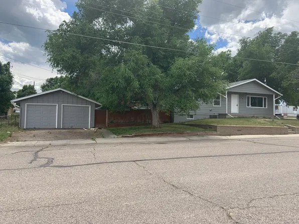 179 2nd St, Evansville, WY 82636