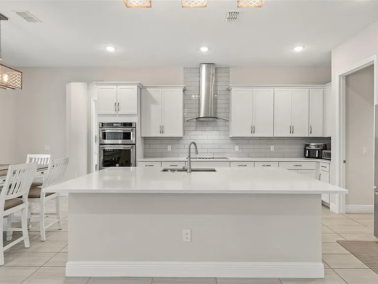 8373 Ludington Cir — Photo 52