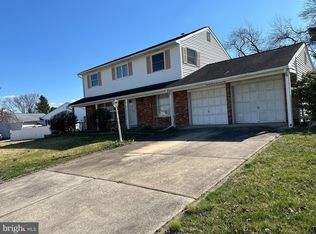 2302 Empire Dr, Wilmington, DE 19810