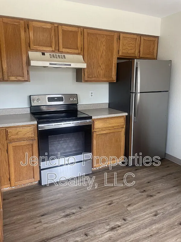 3 bed, 2.5 bath, 1423 sqft, $2,495 — Photo 1
