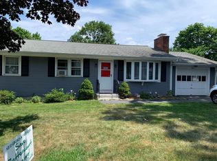 12 Kinnicutt Ave, Warren, RI 02885