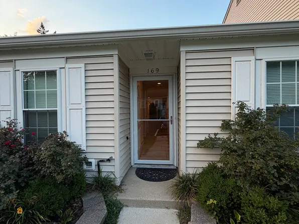 169 Devon Ct, Old Bridge, NJ 08857