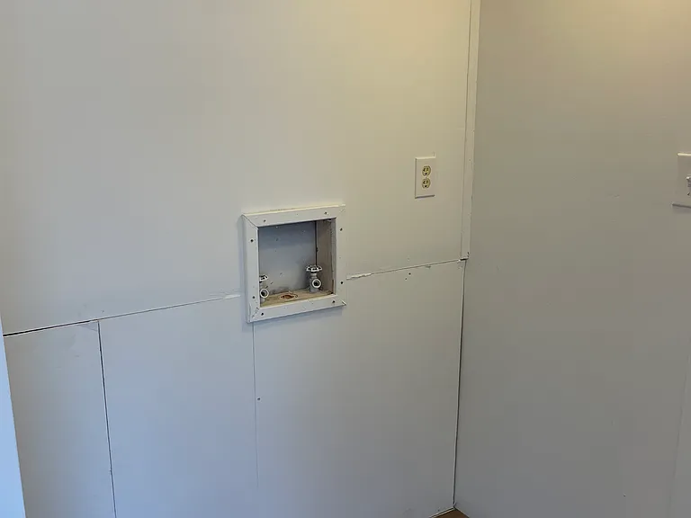 161 Annie Dr — Photo 1
