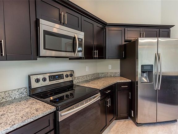 3rd image of 327 Hibiscus Dr