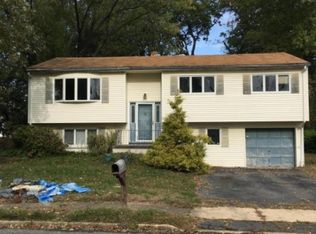 3 N Chaphagen Dr, Neptune, NJ 07753