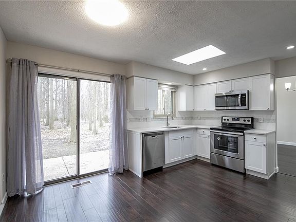 5th image of 29527 Vita Ln