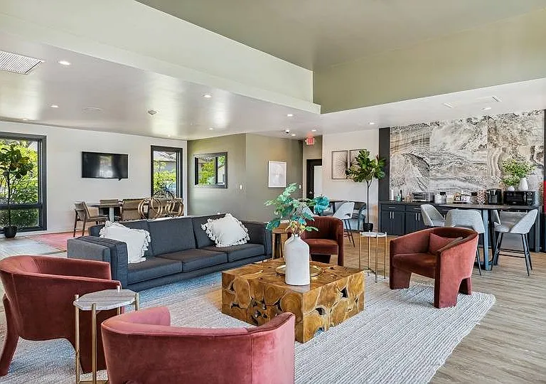 Arrive Oak Brook Heights — Photo 17