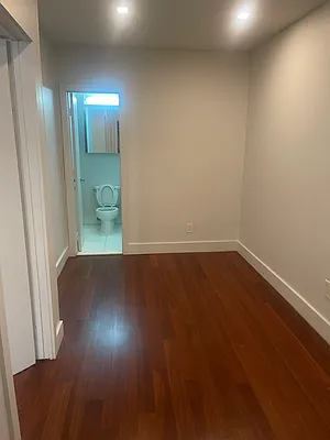 Rented by NorthStar REG LLC | media 12