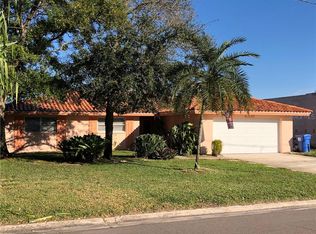 4000 Coquina Key Dr SE, Saint Petersburg, FL 33705