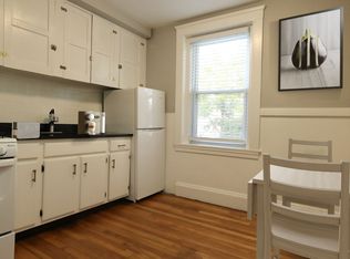 182 Lafayette St APT 6, Salem, MA 01970