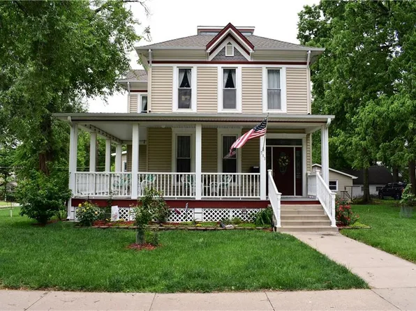 703 S Cedar St, Ottawa, KS 66067