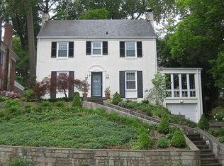 924 26th St S, Arlington, VA 22202