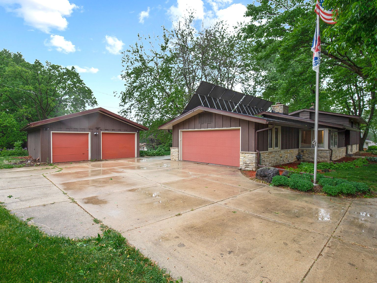 8025 Fielding Ln, Greendale, WI 53129 Zillow