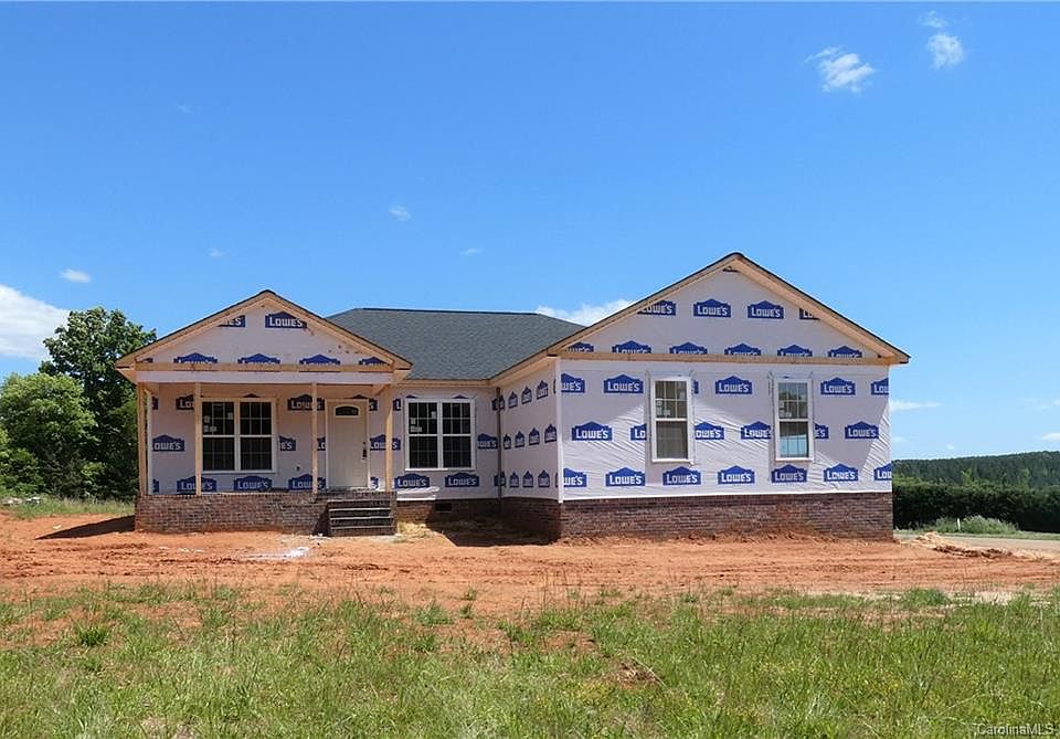 1st image of 107 Cypress Acres Ln