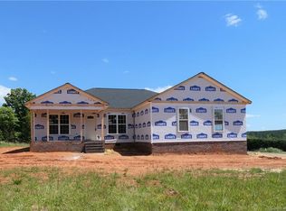 107 Cypress Acres Ln, Statesville, NC 28677