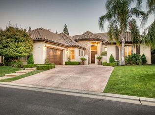 1561 E Silver Summit Dr, Fresno, CA 93730